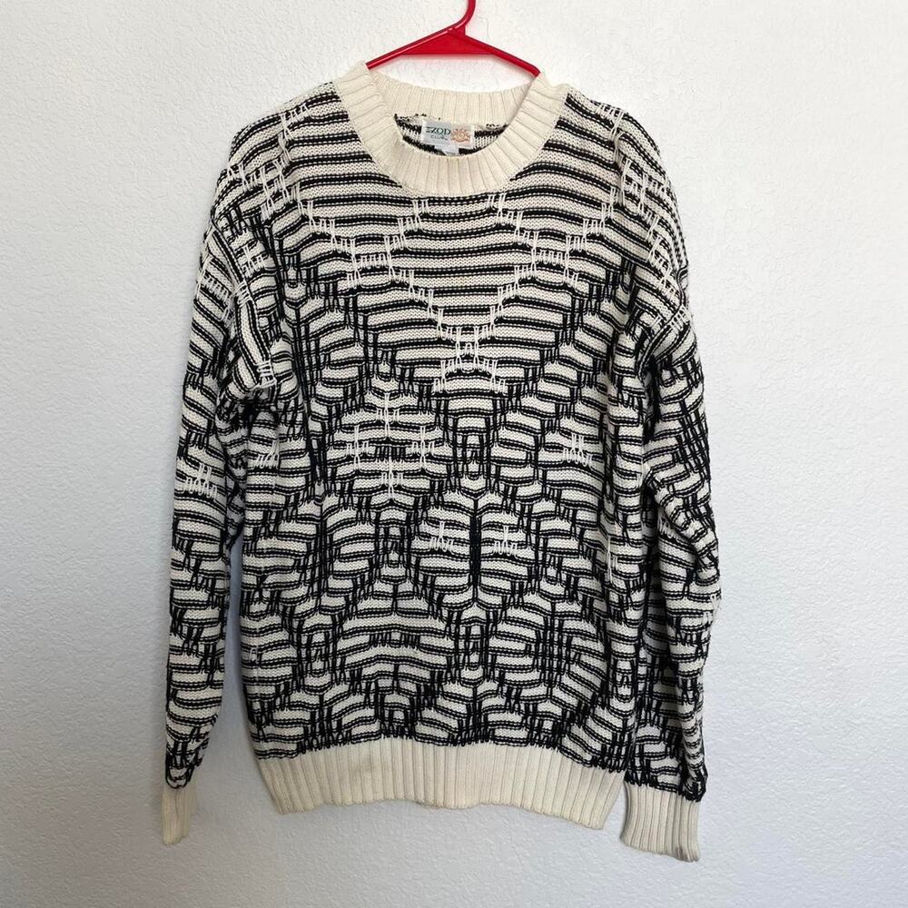 Black and white striped diamond print sweater